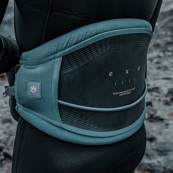 טרפז מנרה - Exo Harness