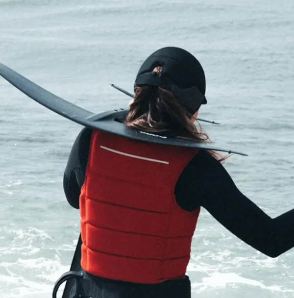 S-FOAM HELMET- קסדה לווינג סרף וספורט ימי