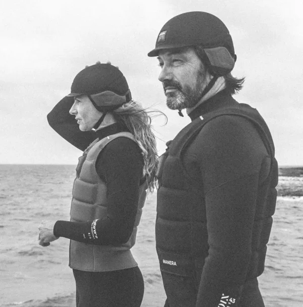 S-FOAM HELMET- קסדה לווינג סרף וספורט ימי