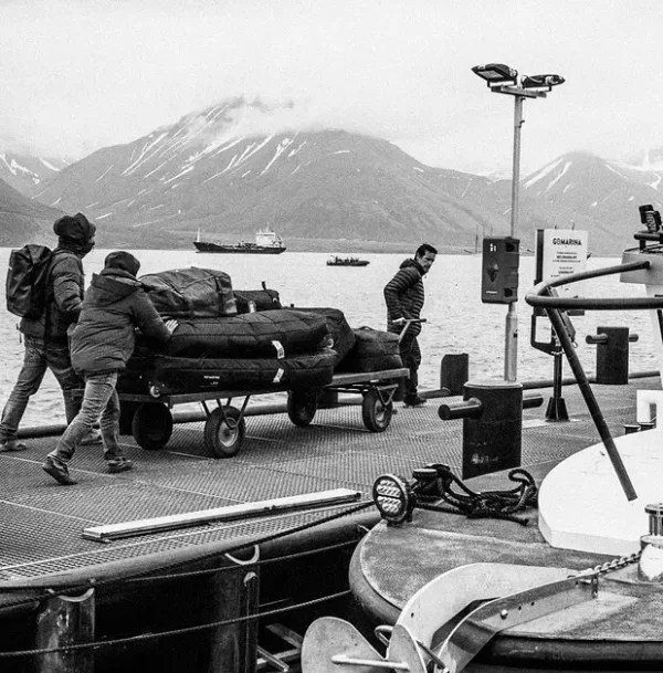 FOIL WHEELS - תיק נסיעות