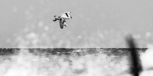 CARBON BOOM - STRIKE V.4 - מנור לווינג