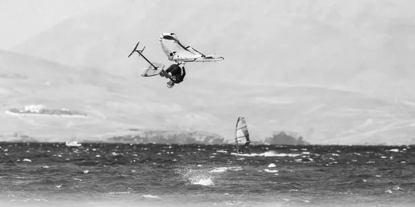 CARBON BOOM - STRIKE V.4 - מנור לווינג